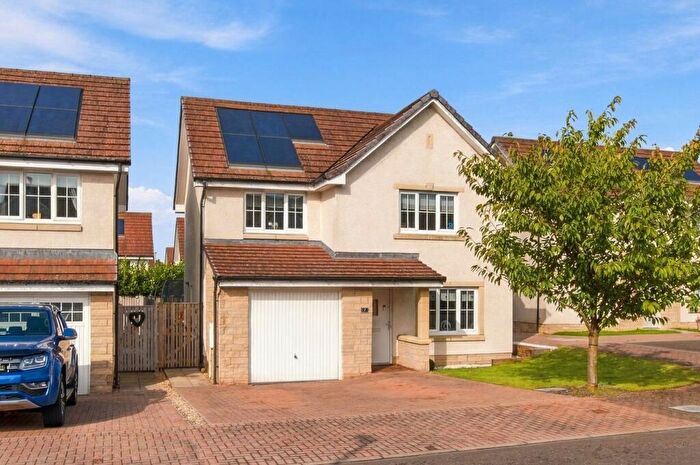 3 Bedroom Detached Villa For Sale In Castle Stuart Walk, Kilmarnock, KA1