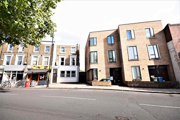 2 Bedroom Flat To Rent In Nunhead Lane, Peckham, SE15