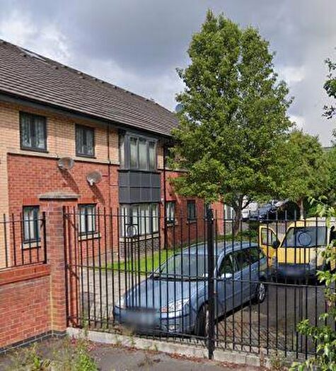 1 Bedroom Flat To Rent In Riverpark Gardens, Liverpool, Merseyside, L8