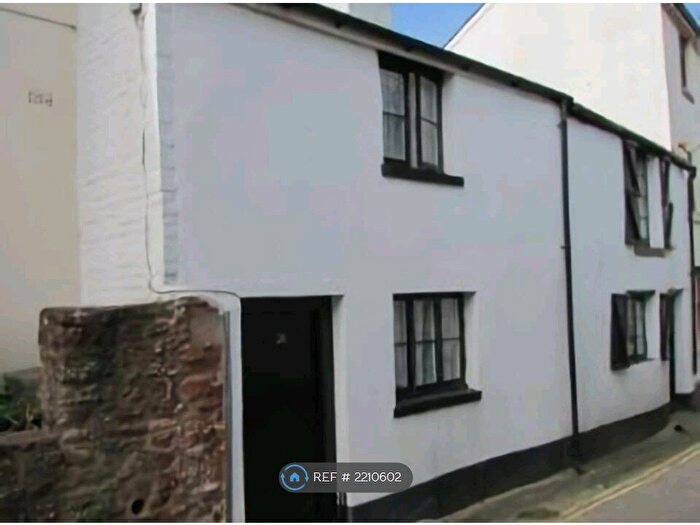 2 Bedroom End Of Terrace House To Rent In Princes Street, Paignton, TQ3