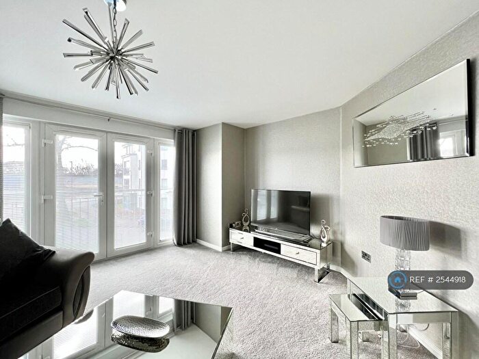 1 Bedroom Flat To Rent In Crookston Court, Larbert, FK5
