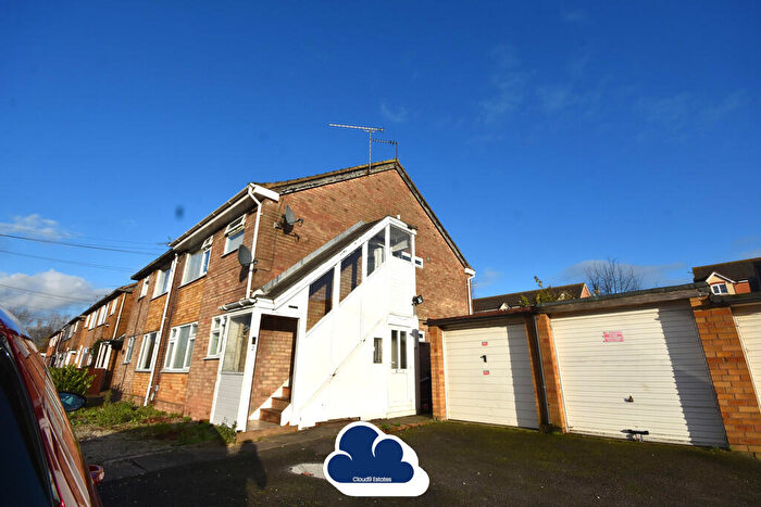 2 Bedroom Barn Conversion For Sale In Deegan Close, Coventry, CV2