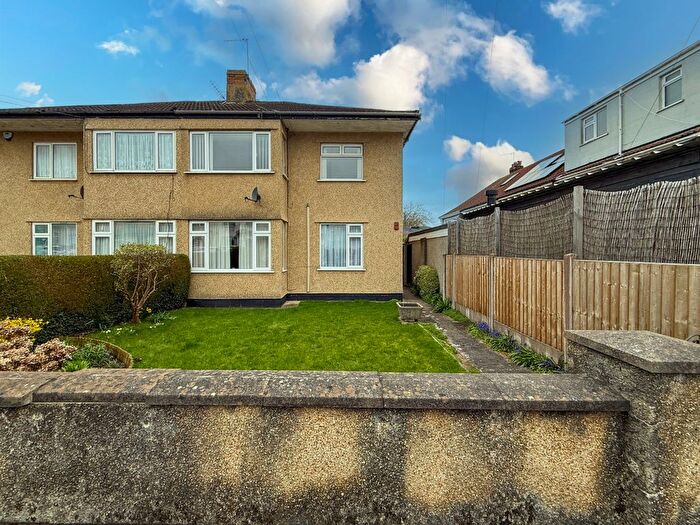 2 Bedroom Flat To Rent In Wharnecliffe Close, Whitchurch, Bristol, BS14