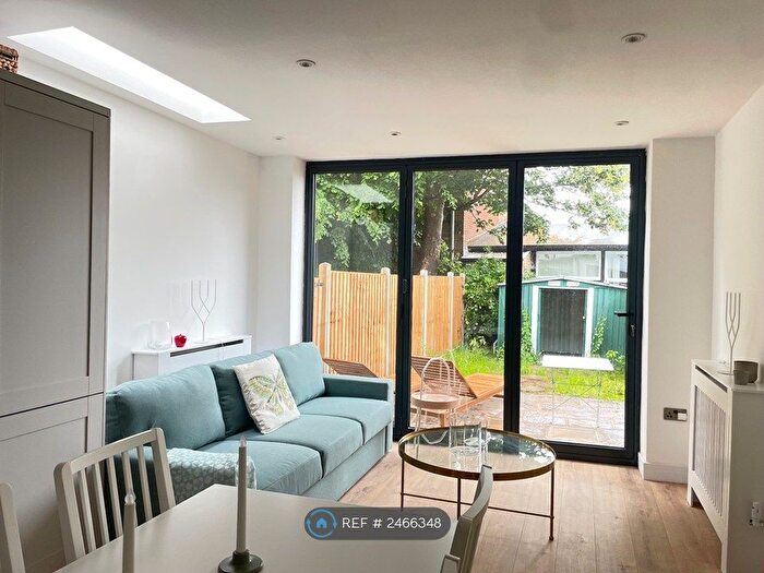 4 Bedroom Terraced House To Rent In Edward Street, Dunstable, LU6
