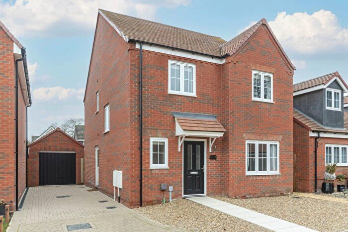 4 Bedroom Detached House For Sale In Hawthorne Drive, Sprowston, NR13
