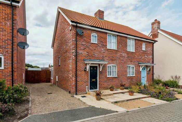 2 Bedroom Semi-Detached House For Sale In Beckers View, Wenhaston, Halesworth, IP19