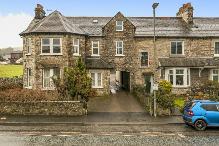 2 Bedroom Flat To Rent In Westfield House, - Shap Road, Kendal, LA9