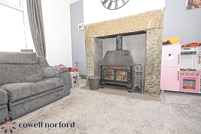 2 Bedroom Terraced House For Sale In Leach Street, Milnrow, Rochdale, Greater Manchester, OL16