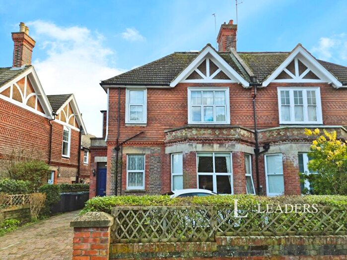 1 Bedroom Flat To Rent In Meads Road, Eastbourne, BN20