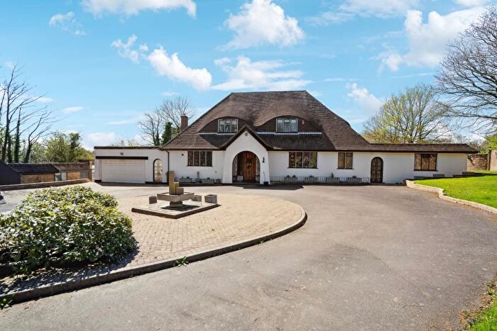 5 Bedroom Detached House To Rent In Catlins Lane, Eastcote, Pinner, HA5