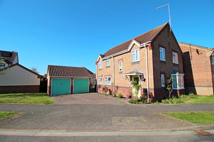 4 Bedroom Detached House For Sale In Campion Drive, Deeping St James, PE6