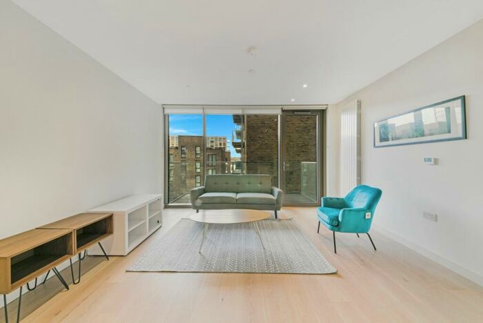 2 Bedroom Flat To Rent In Commodore House, Royal Wharf, Schooner Road, Royal Docks, E16