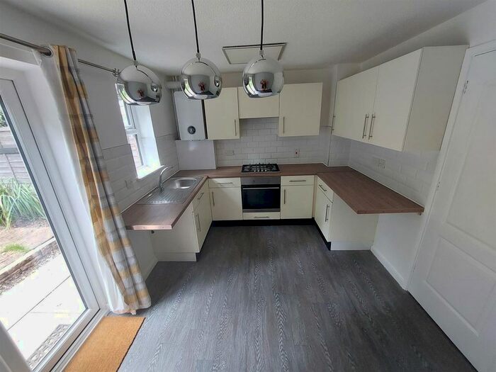 3 Bedroom Semi-Detached House To Rent In Ashwell Drive, Shirley, Solihull, B90