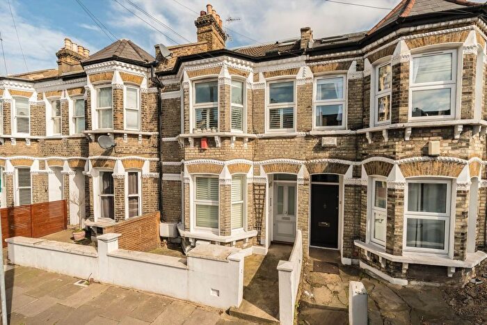 2 Bedroom Flat For Sale In Kimberley Road, Clapham North, SW9