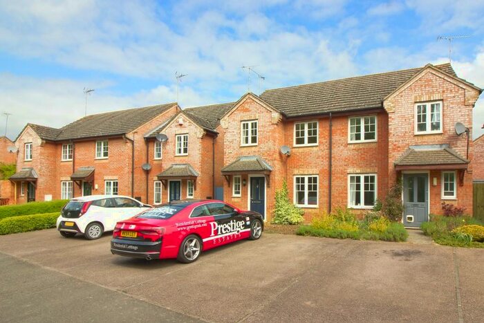 3 Bedroom Semi-Detached House To Rent In Towcester, Northamptonshire, NN12