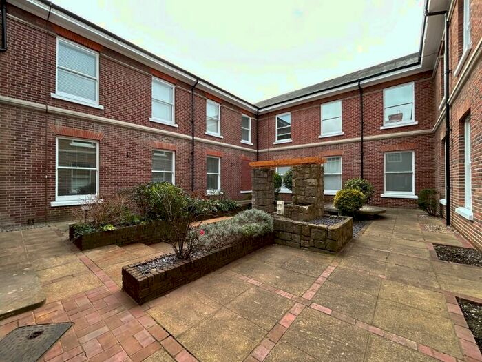 3 Bedroom Apartment To Rent In London Road, Maidstone, ME16
