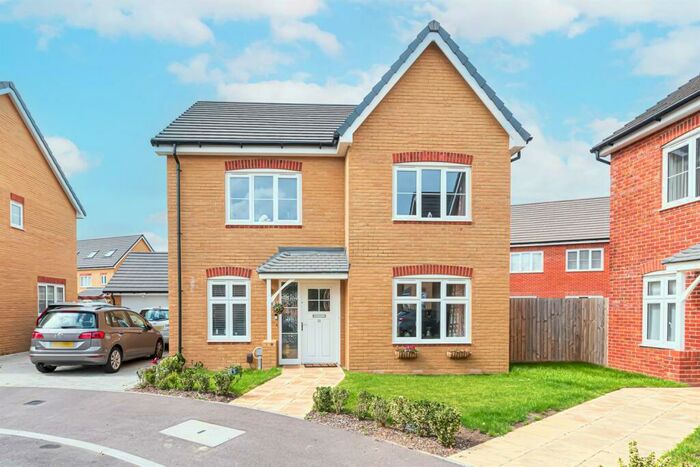 4 Bedroom Detached House To Rent In Rhodes Close, Winnersh, Wokingham, RG41