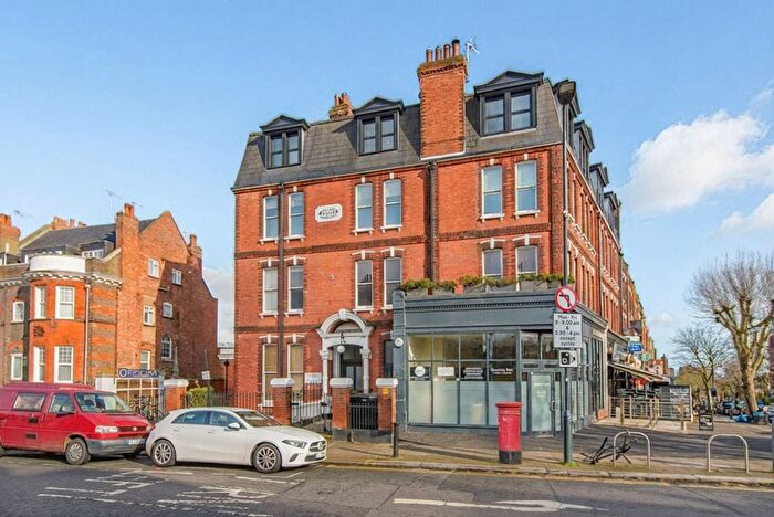 1 Bedroom Flat To Rent In College Mansions, Queen's Park, London, NW6