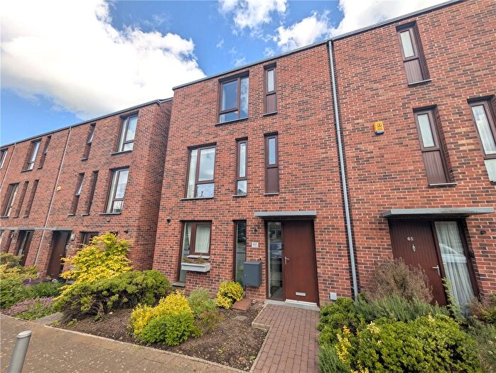 4 Bedroom End Of Terrace House For Sale In Ketley Park Road, Ketley, Telford, Shropshire, TF1