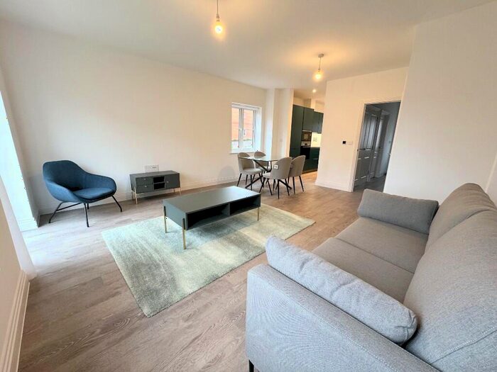 3 Bedroom Semi-Detached House To Rent In Denning Drive, Warfield, RG42