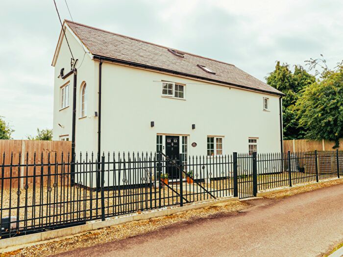 5 Bedroom Detached House For Sale In Broads Green, CM3