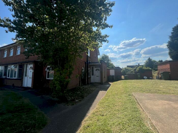 2 Bedroom Maisonette To Rent In Brabazon Road, Oadby, LE2