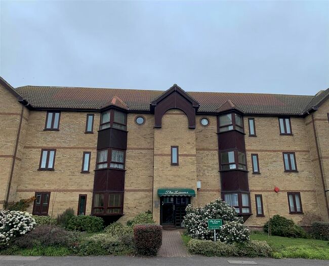 2 Bedroom Flat To Rent In Victoria Road, Ramsgate, CT11