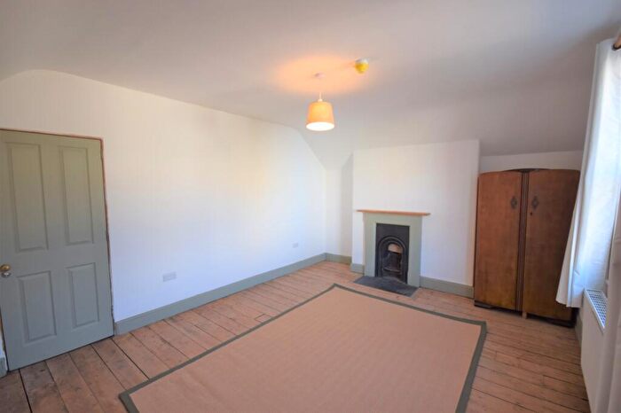 6 Bedroom House To Rent In York Road, Bristol, BS6