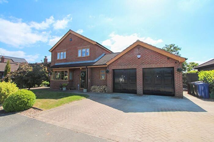 4 Bedroom Detached House For Sale In Gatesbridge Park, Finningley, Doncaster, DN9