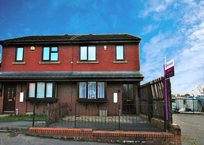 3 Bedroom Semi Detached House To Rent In Millers Hill, Houghton Le Spring, DH4