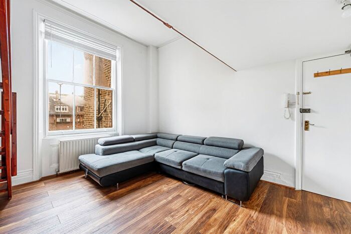 Studio To Rent In West Cromwell Road, London, SW5