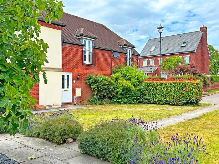 2 Bedroom Flat To Rent In Curie Mews, Exeter, EX2