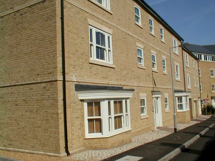 1 Bedroom Flat To Rent In Wickham Crescent, Braintree, CM7