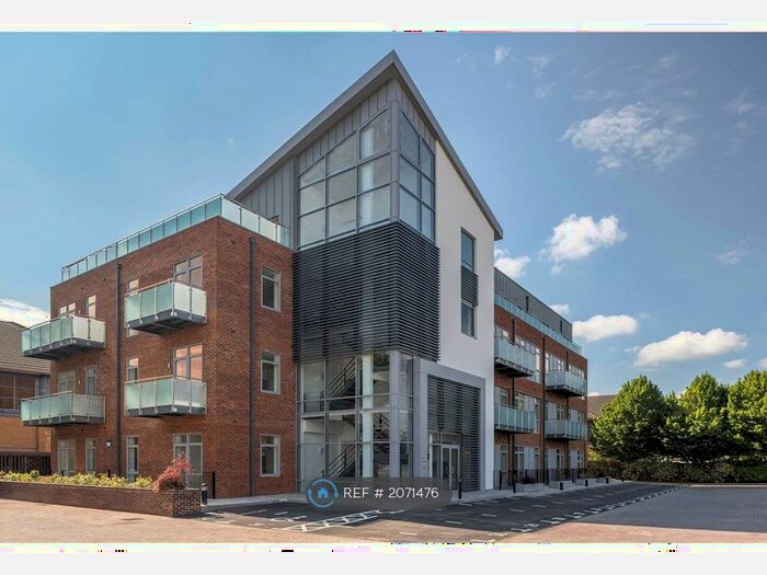 1 Bedroom Flat To Rent In Mercury House, Welwyn Garden City, AL7