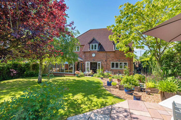 5 Bedroom Detached House For Sale In Main Street, Old Weston, Huntingdon, Cambridgeshire, PE28