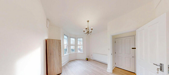 2 Bedroom Terraced House To Rent In Ranelagh Road, London, N22