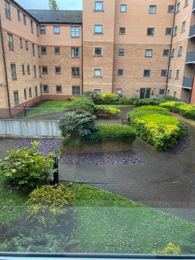 3 Bedroom Flat To Rent In Kentmere Drive, Doncaster, DN4