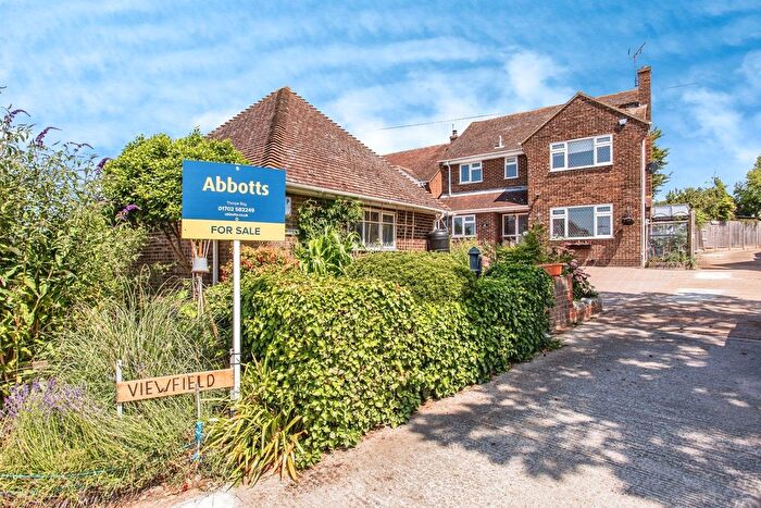 4 Bedroom Detached House For Sale In Barling Road, Barling, Southend-On-Sea, Essex, SS3