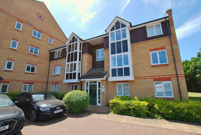 2 Bedroom Flat To Rent In Faraday Road, Guildford, GU1