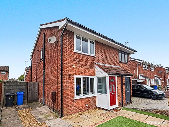 2 Bedroom Semi Detached House For Sale In Chatsworth Drive, Widnes, WA8