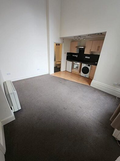 Studio To Rent In England's Lane, London, NW3