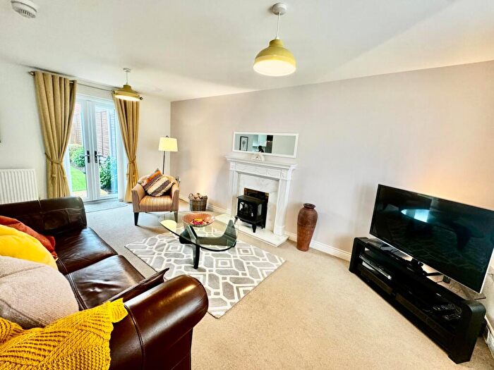 3 Bedroom End Of Terrace House For Sale In Neptune Road, Wellingborough, NN8