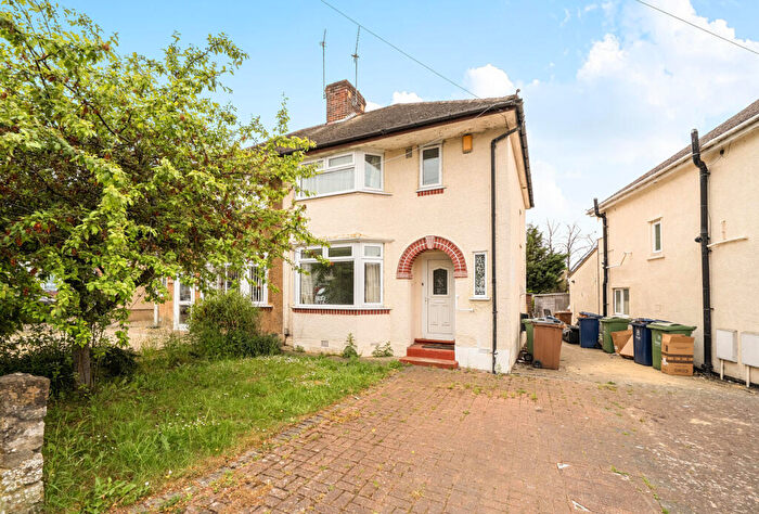 3 Bedroom Semi-Detached House For Sale In Stanway Road, Headington, Oxford, Oxfordshire, OX3