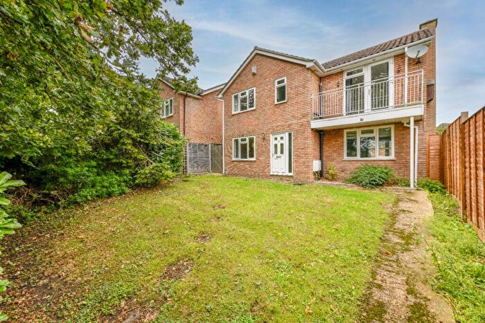 4 Bedroom Detached House For Sale In Willow Close, Little Paxton, St. Neots, Cambridgeshire, PE19
