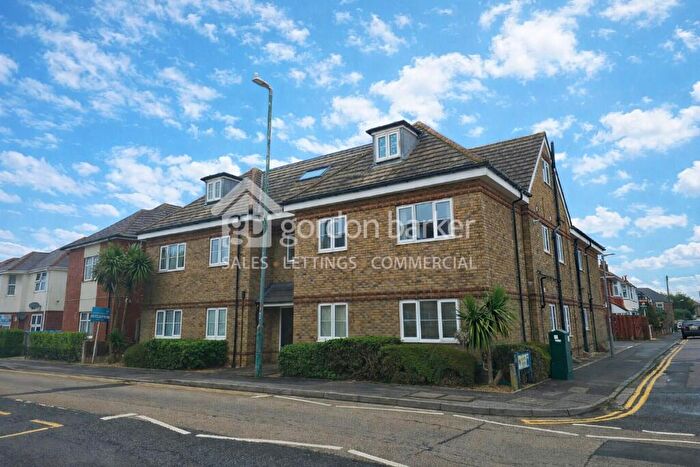 2 Bedroom Apartment To Rent In Columbia Road, Bournemouth, Dorset, BH10