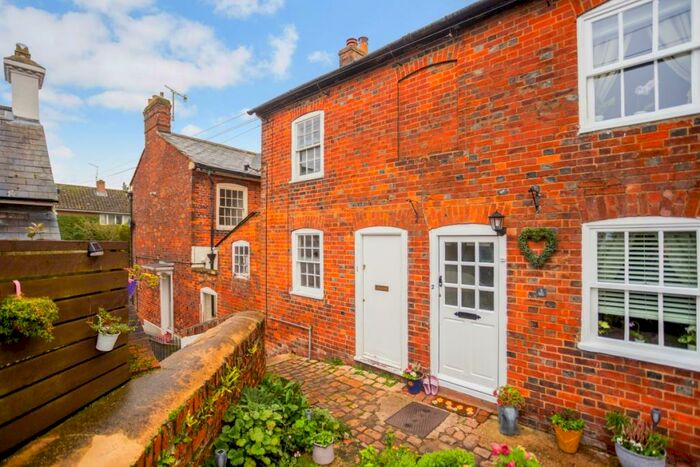 1 Bedroom Terraced House To Rent In Kingsbury Terrace Marlborough, SN8