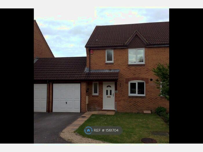 3 Bedroom Semi-Detached House To Rent In Heritage Close, Bath, BA2