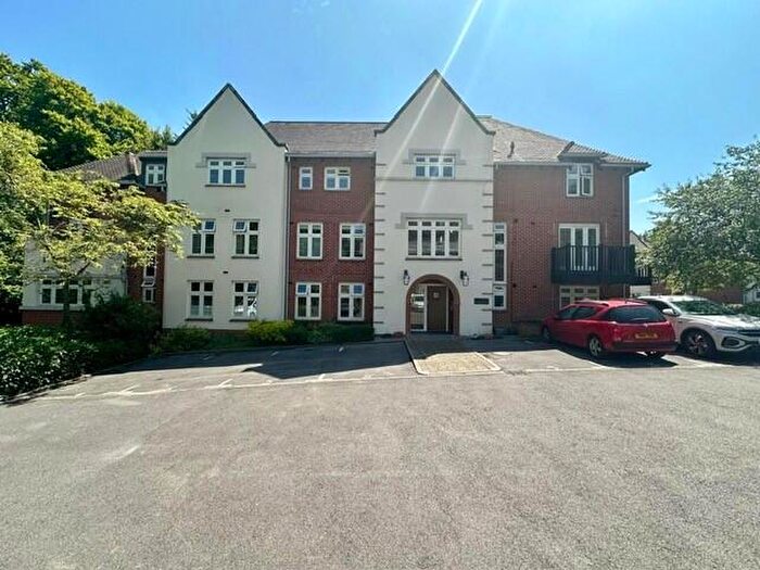 2 Bedroom Apartment To Rent In Highcroft Road, Winchester, SO22