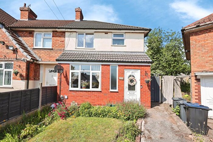 3 Bedroom End Of Terrace House For Sale In Newstead Road, Birmingham, West Midlands, B44
