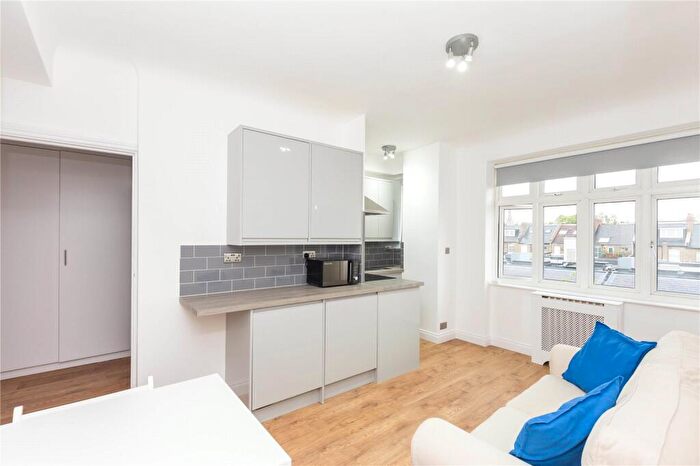 1 Bedroom Flat To Rent In Grove Hall Court, Hall Road, NW8